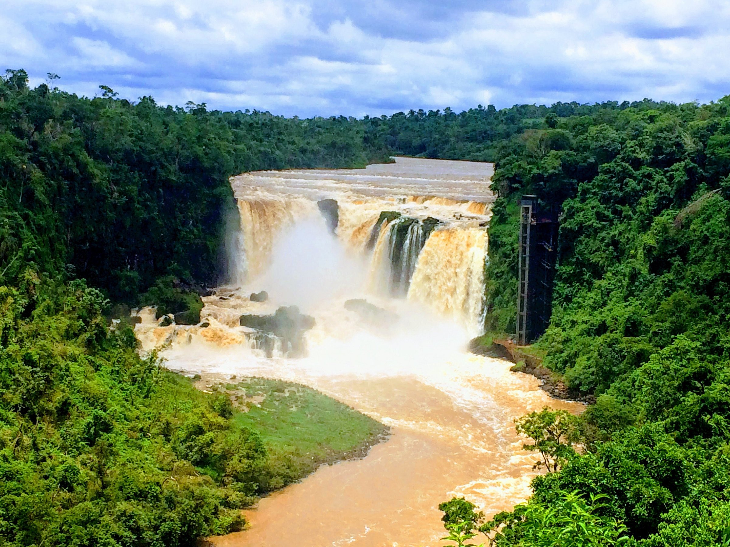 Saltos del Monday